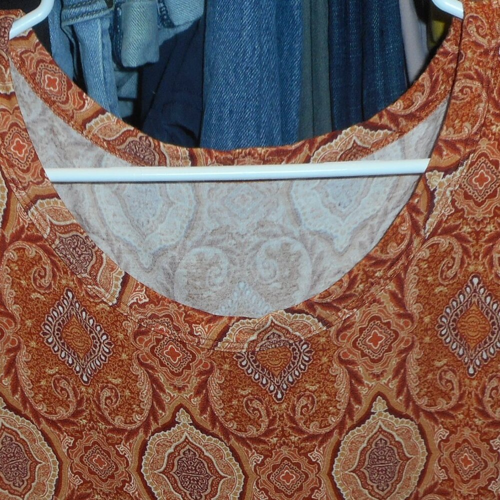 NO TAGS; women's top, color Rust, size ?